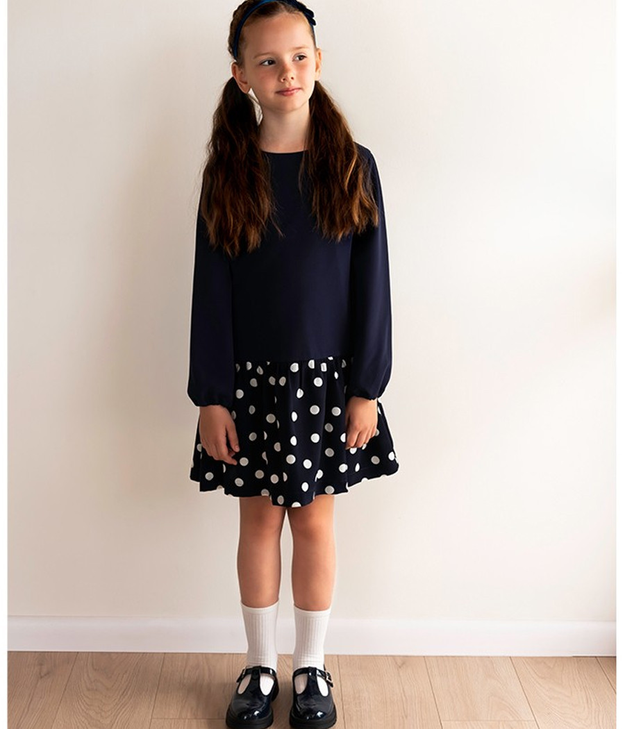 Sukienka granatowa dla dziewczynki z dołem w białe grochy - minimi