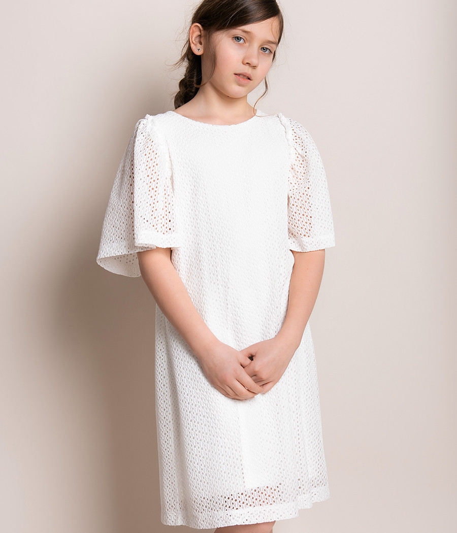 Sukienka pokomunijna o wygodnym kroju z szerokim rękawem - mnimi