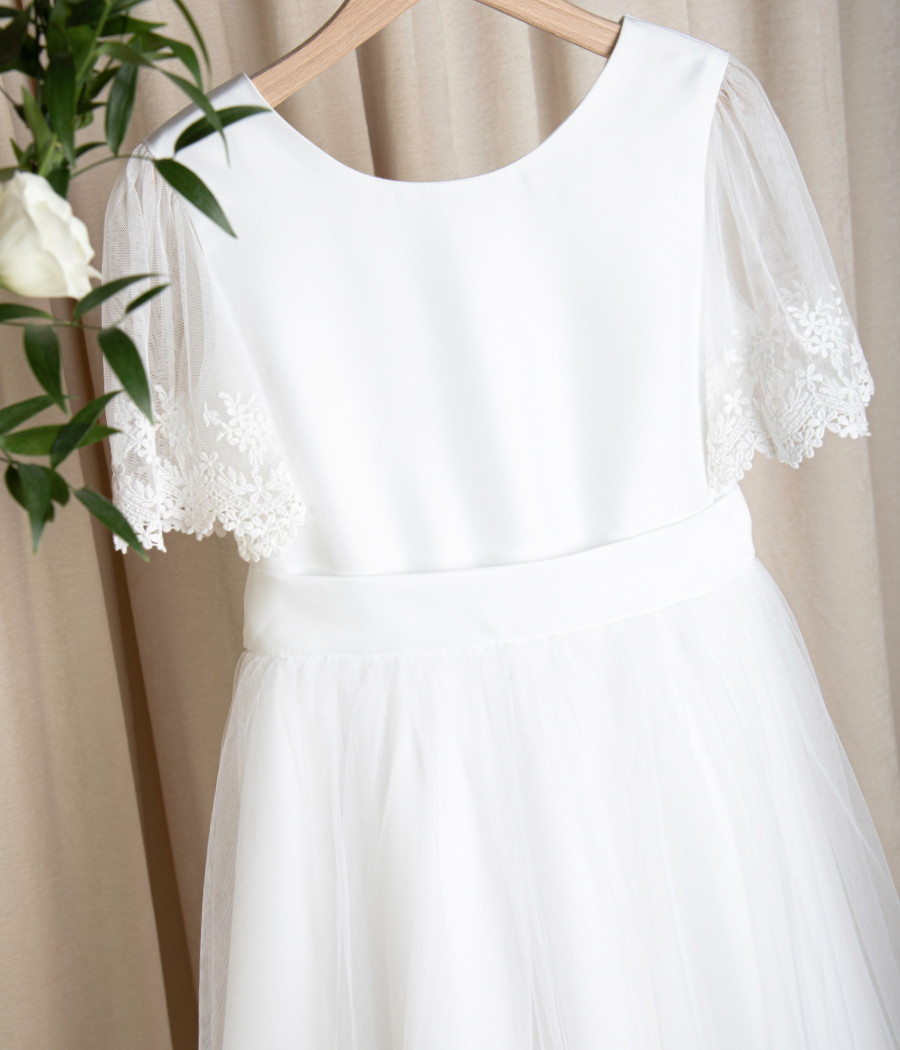 Sukienka komunijna z koronkowym rękawkiem Laura - minimi