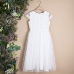 sukienka komunijna biała z ozdobną koronką