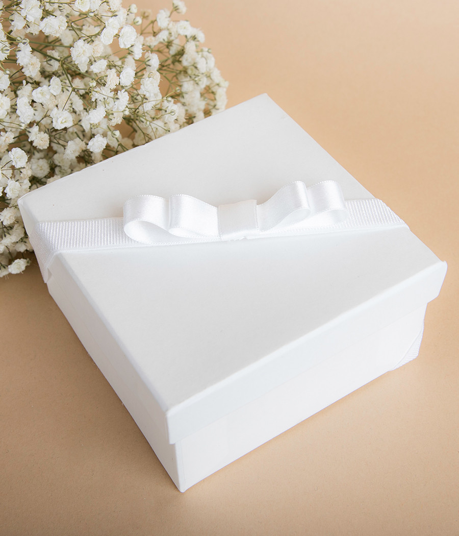 Biała elastyczna opaska do chrztu z satynową kokardką - minimi