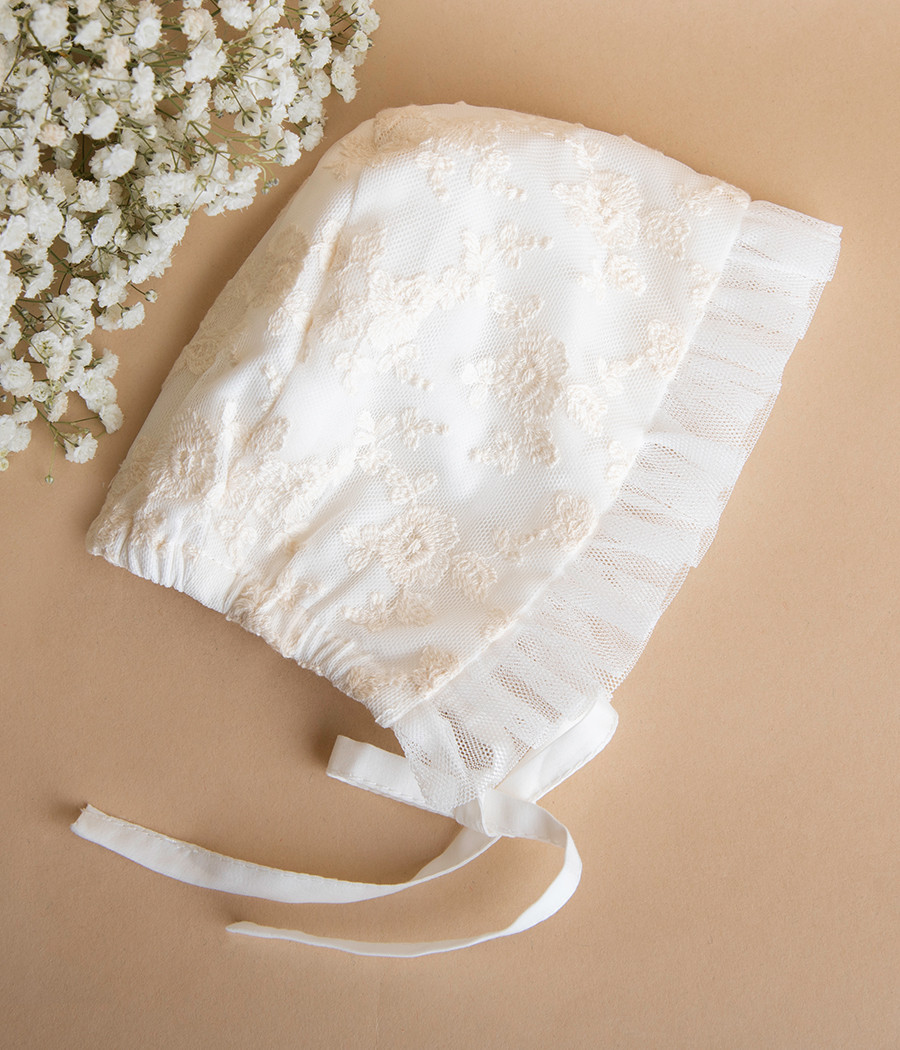 Koronkowa bonetka z bawełnianą podszewką - minimi