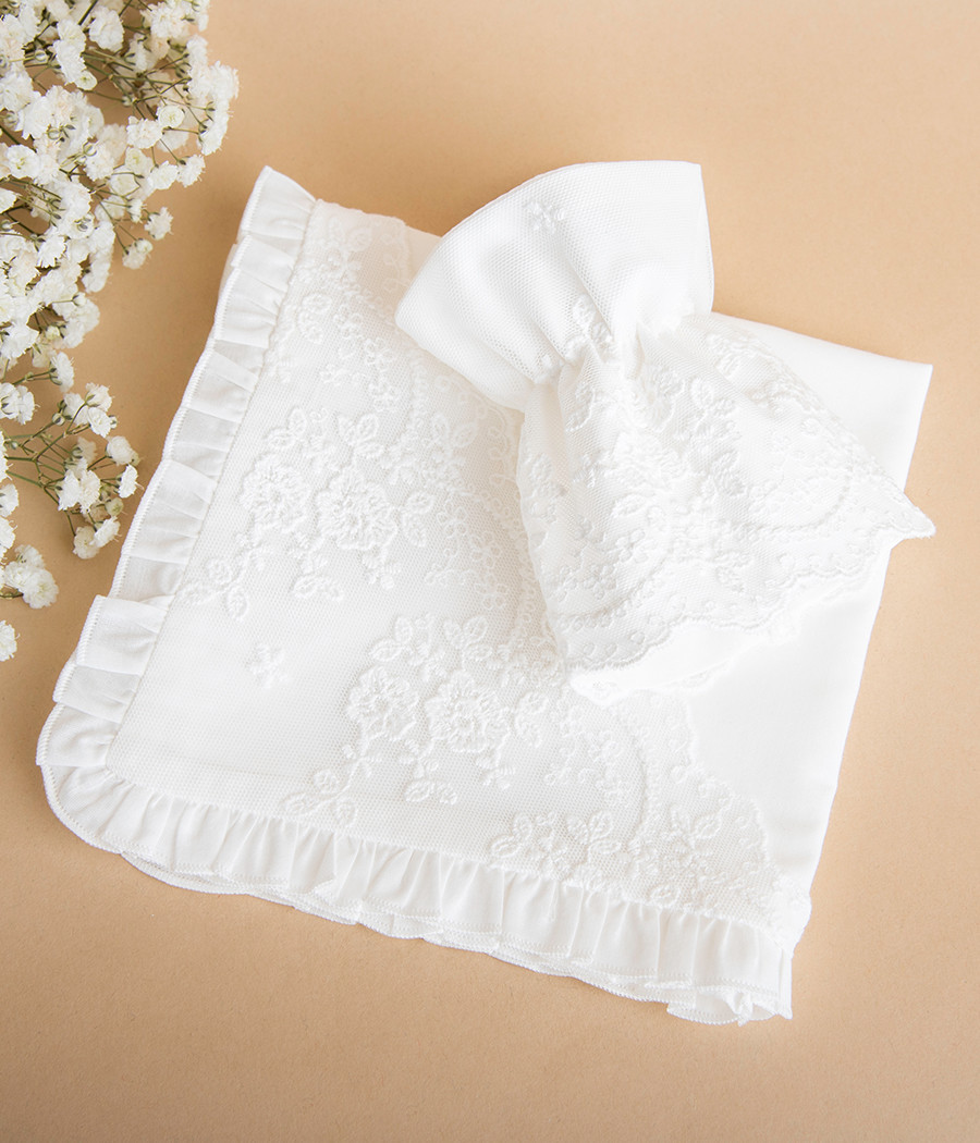 Szatka i profitka do chrztu śmietankowe z koronką - minimi