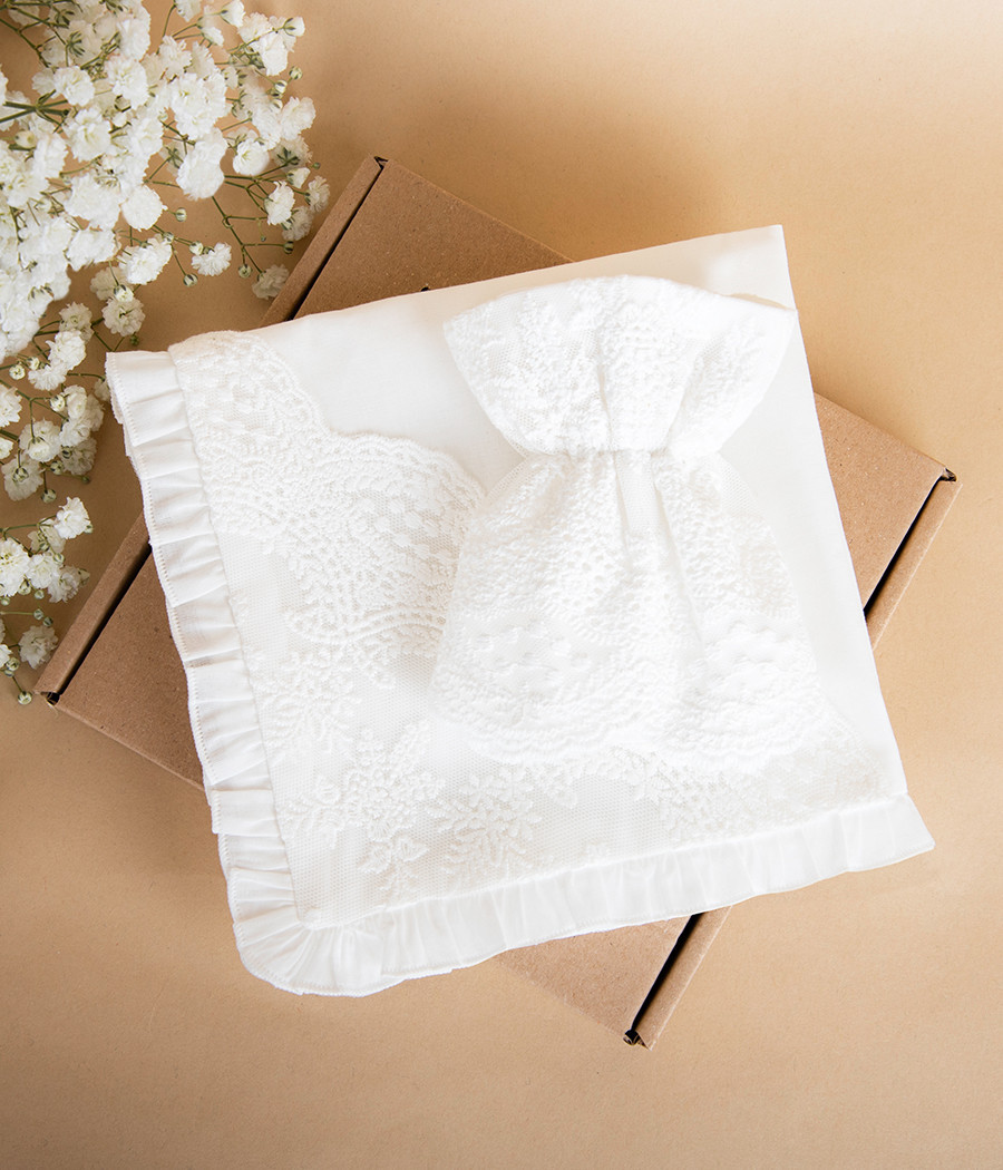 Szatka i profitka do chrztu śmietankowe z koronką - minimi